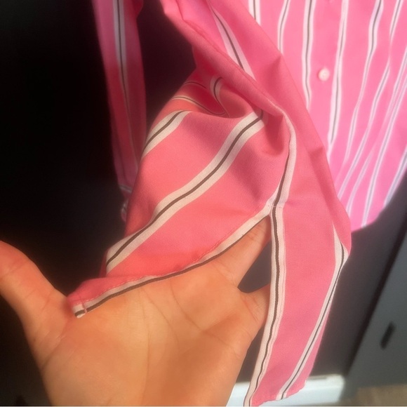 FOXCROFT Women's Wrinkle Free button up Blouse Striped Pink White
Size: 12 p - Picture 8 of 9